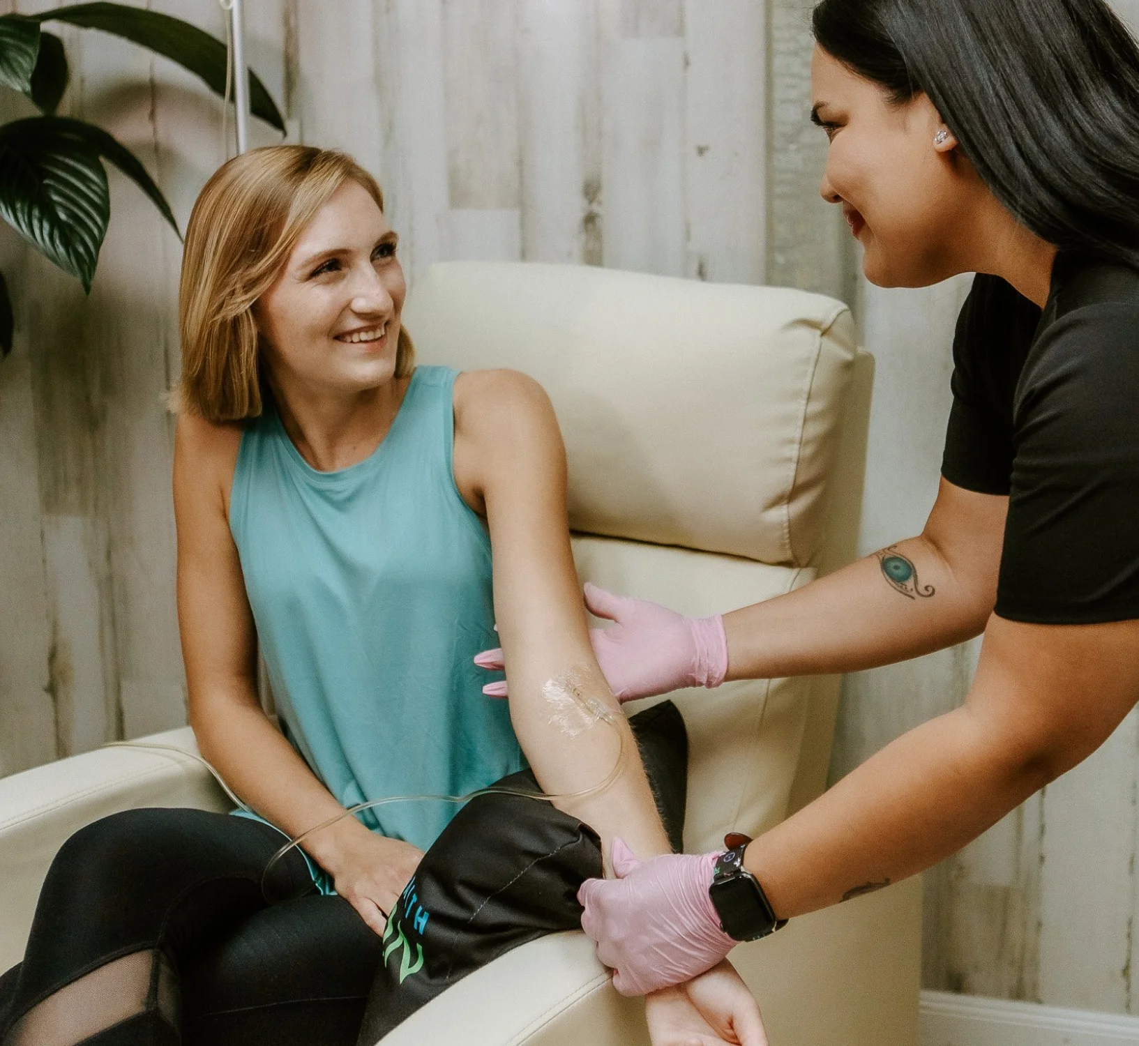 Vitamin Health Infusion - IV therapy in West Palm Beach - Vitamin infusions: Hydration, Wellness, Energy boost - Hangover Relief IV , Glutathione , Vitamin C, Weight loss, Teeth whitening, Lab panels - Mobile IV therapy - IV drip